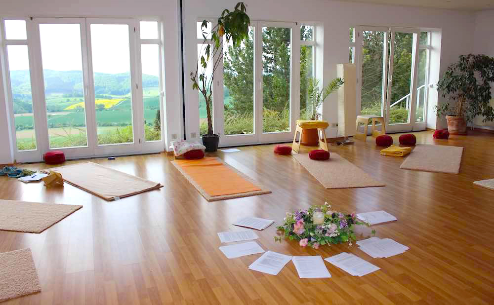 Linda F. Kniep, Workshops, Meditation, Zielgruppe, Offene Meditationsgruppe, Über, kontakt